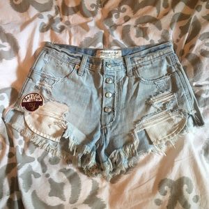 NWOT A&F high rise festival short